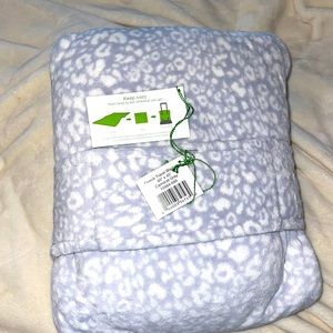 Vera Bradley Fleece travel blanket 60 x 45 Camocat Gray